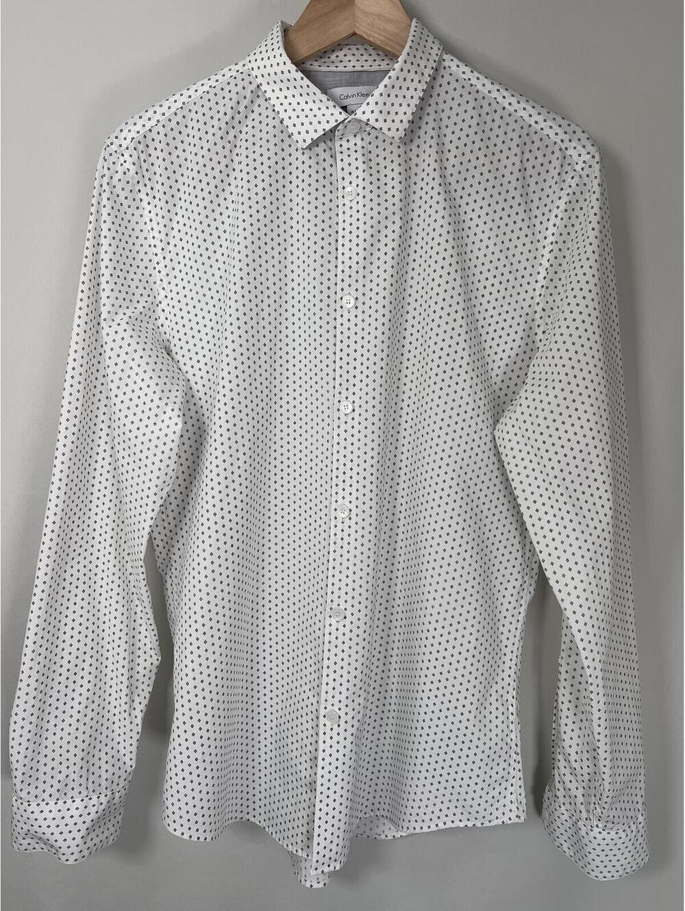 Calvin Klein Infinite Cool Long Sleeve Button Up Dress Shirt Men's Medium